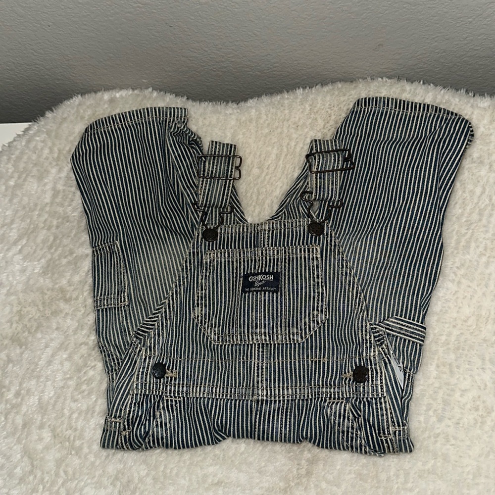 Overalls by Oshkosh b’gosh, 18 months, new with tags.